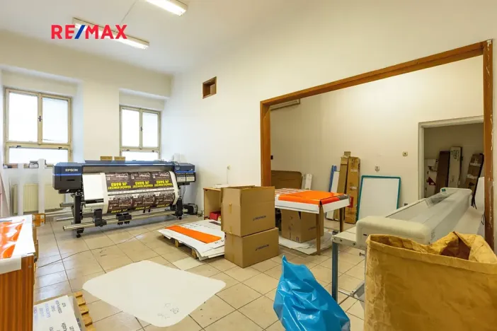 Prodej výrobních prostor, Dašice, náměstí T. G. Masaryka, 2490 m2