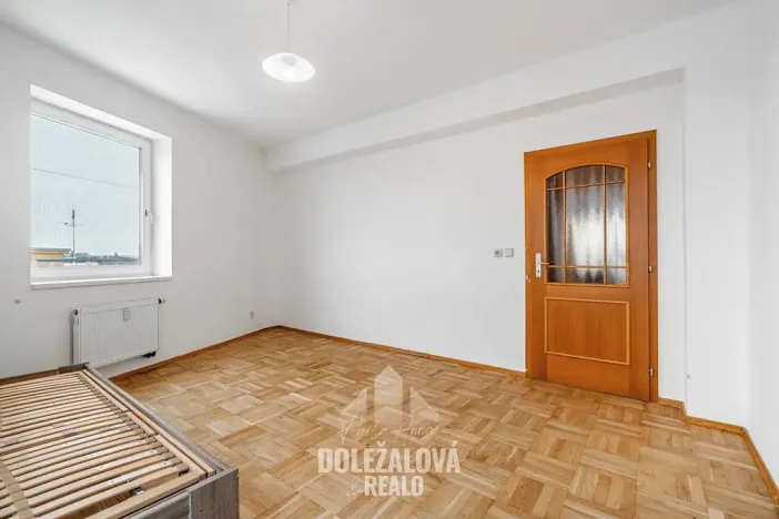 Pronájem bytu 4+1, Praha - Hostivař, Na Groši, 111 m2