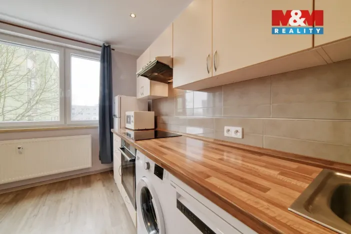 Pronájem bytu 1+1, Cheb, Dvořákova, 37 m2