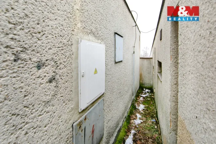 Pronájem garáže, Plzeň, Pod Švabinami, 24 m2