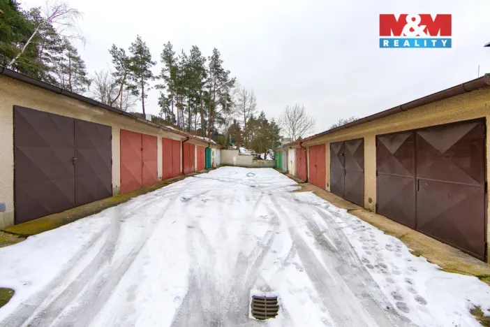 Pronájem garáže, Plzeň, Pod Švabinami, 24 m2