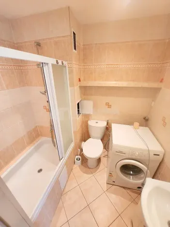 Prodej bytu 1+kk, Praha - Prosek, Veltruská, 35 m2