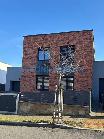 Pronájem rodinného domu, Praha - Ďáblice, Květnová, 172 m2