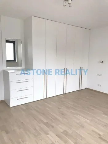 Pronájem rodinného domu, Praha - Ďáblice, Květnová, 172 m2