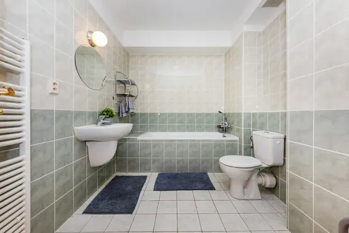 Pronájem bytu 1+kk, Praha - Libeň, Nad Okrouhlíkem, 42 m2