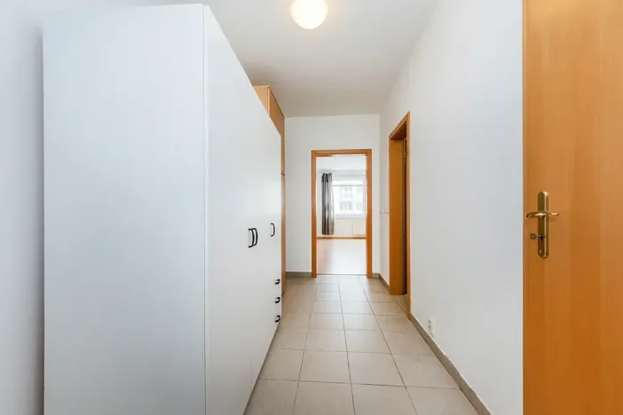 Pronájem bytu 1+kk, Praha - Libeň, Nad Okrouhlíkem, 42 m2