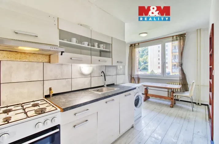 Prodej bytu 3+1, Krupka - Maršov, Karla Čapka, 79 m2