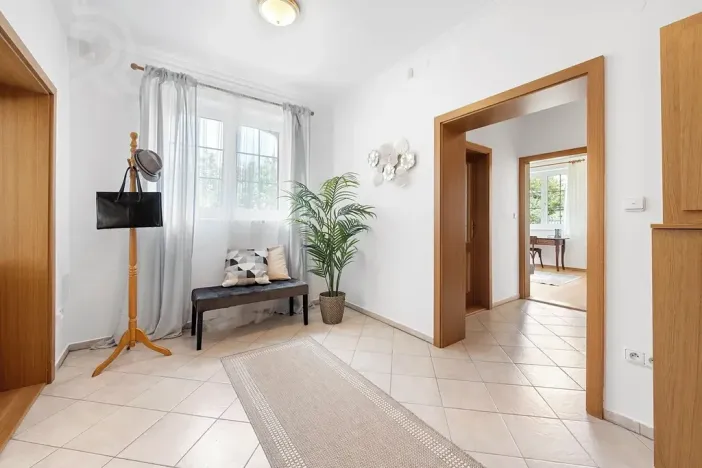 Prodej rodinného domu, Praha - Újezd nad Lesy, Ctiněveská, 420 m2