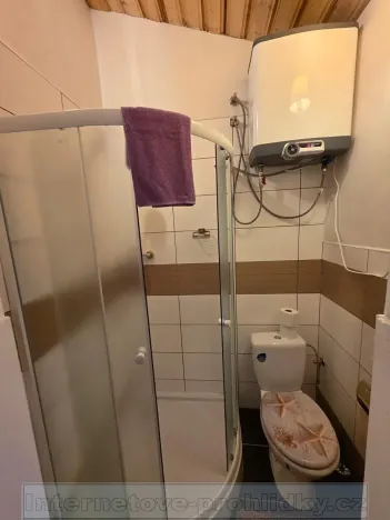 Pronájem bytu 1+kk, Praha - Modřany, Nečova, 16 m2