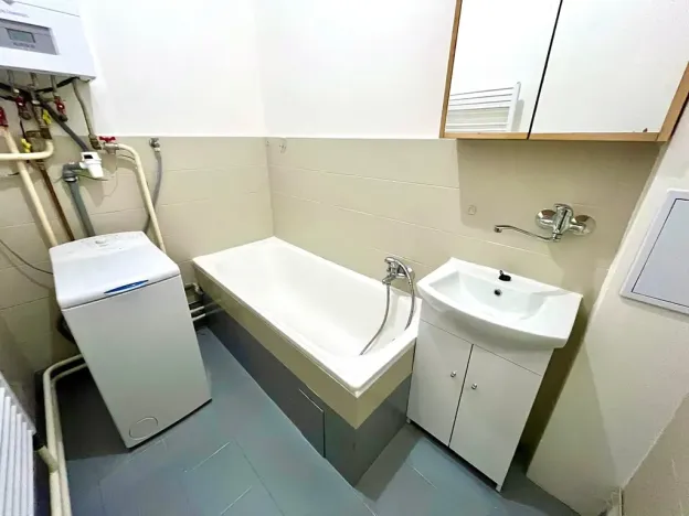 Pronájem bytu 2+kk, Praha - Podolí, Výchozí, 60 m2