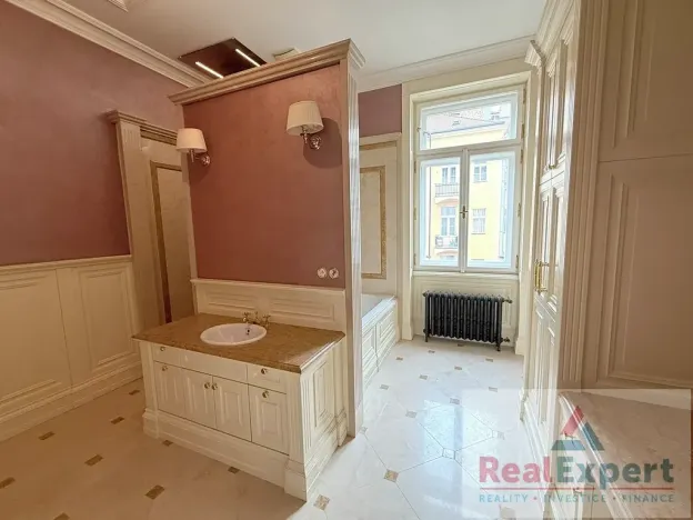 Prodej bytu 4+kk, Praha - Staré Město, Veleslavínova, 136 m2