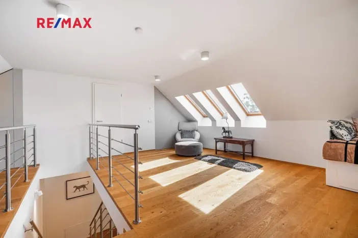 Prodej rodinného domu, Praha - Královice, Pešíkova, 220 m2