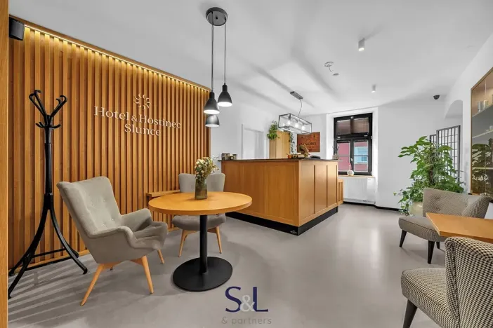 Prodej ubytování, Osečná, Svatovítské náměstí, 1005 m2