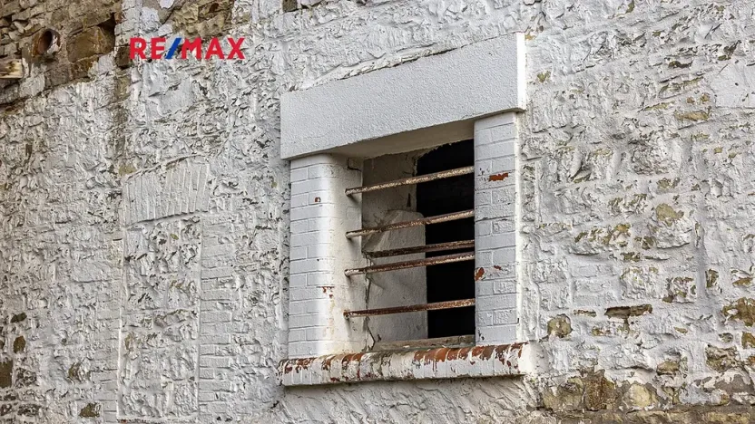 Prodej zemědělského objektu, Počedělice, 2500 m2