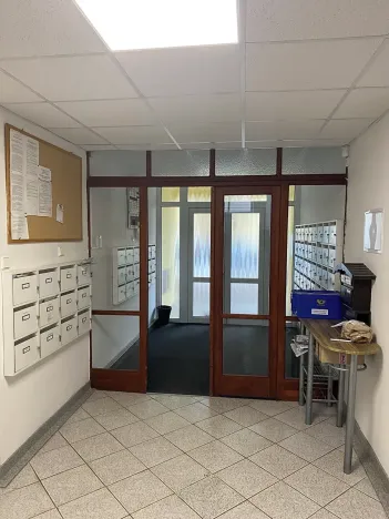 Pronájem kanceláře, Praha - Zličín, Strojírenská, 17 m2