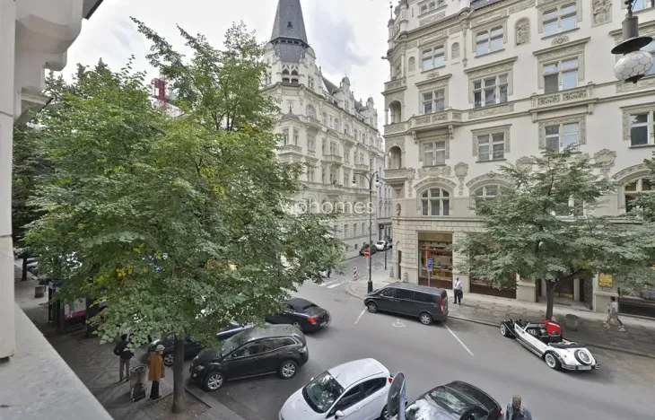 Pronájem bytu 4+1, Praha - Staré Město, Pařížská, 151 m2