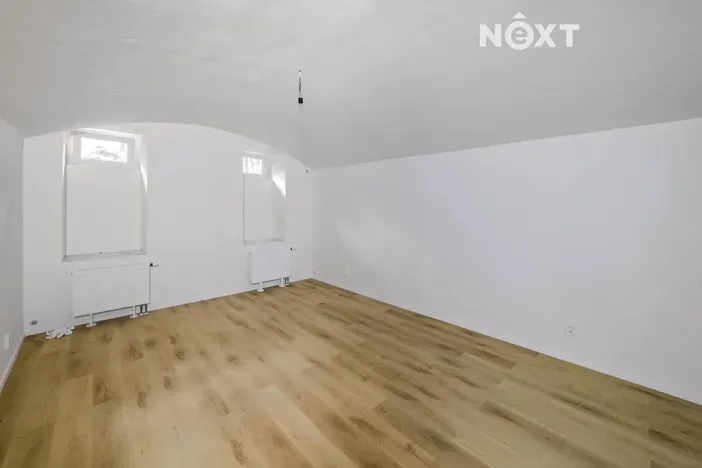 Prodej obchodního prostoru, Praha - Vinohrady, Velehradská, 33 m2