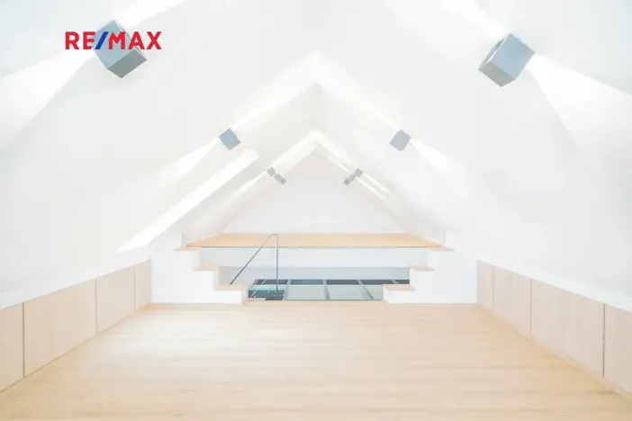 Prodej bytu 4+1, Černilov, 130 m2