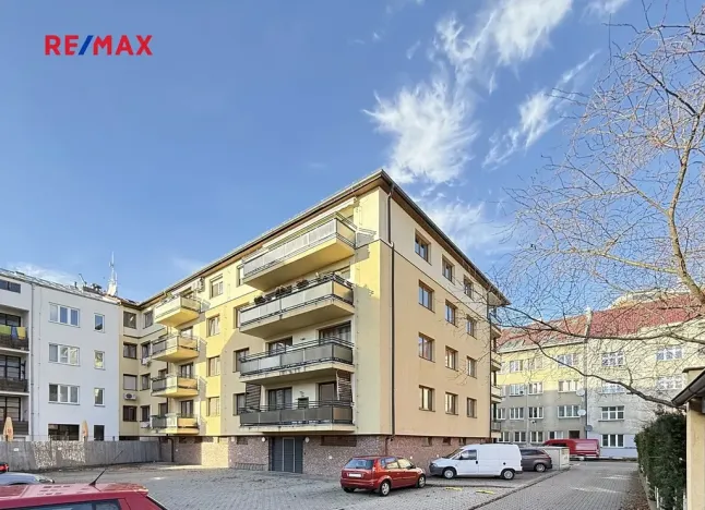 Prodej atypického bytu, Pardubice, Nerudova, 160 m2