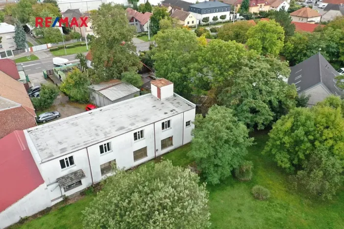 Pronájem skladu, Pardubice, Bohdanečská, 390 m2