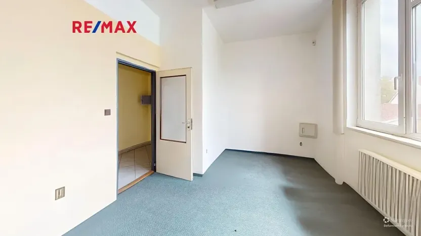 Pronájem kanceláře, Pardubice, Bohdanečská, 186 m2