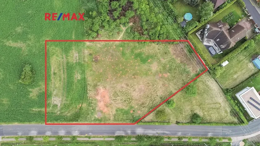 Prodej pozemku, Jesenice, 4757 m2