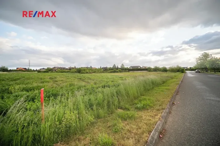 Prodej pozemku, Jesenice, 4757 m2