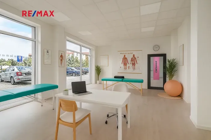 Pronájem ordinace, Milovice, Spojovací, 64 m2