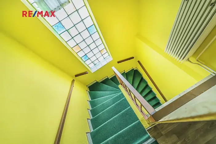 Prodej rodinného domu, Praha - Dolní Počernice, Listopadová, 302 m2