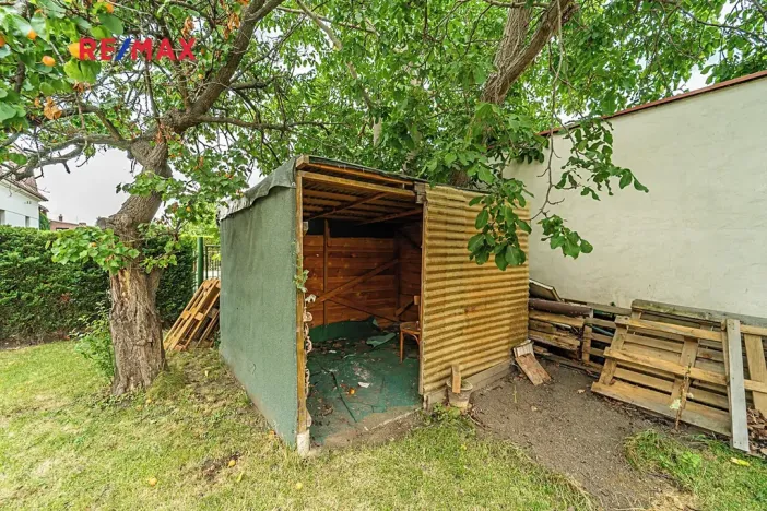 Prodej rodinného domu, Praha - Dolní Počernice, Listopadová, 302 m2