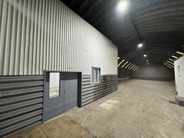 Pronájem skladu, Chýně, Družstevní, 600 m2