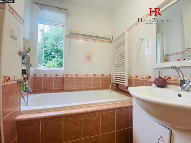 Prodej bytu 2+1, Benešov, Jiráskova, 52 m2