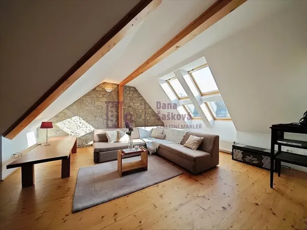 Prodej rodinného domu, Pluhův Žďár, 566 m2