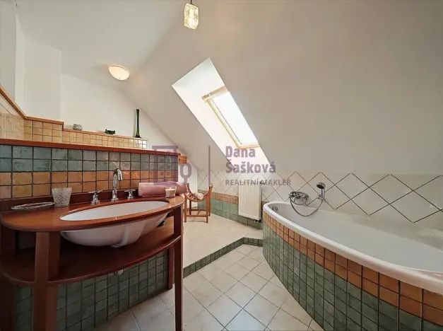 Prodej rodinného domu, Pluhův Žďár, 566 m2