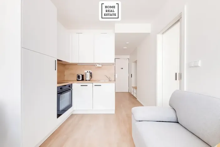 Prodej bytu 2+kk, Praha - Smíchov, Plzeňská, 27 m2