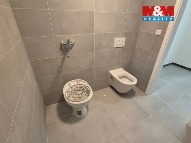 Pronájem obchodního prostoru, Tuchoměřice, 128 m2