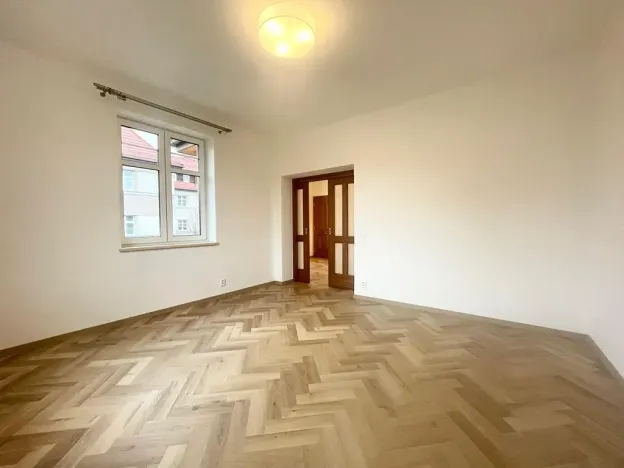 Pronájem bytu 1+1, Liberec, Hálkova, 55 m2