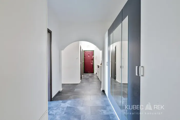 Prodej bytu 3+1, Tábor, Hanojská, 74 m2