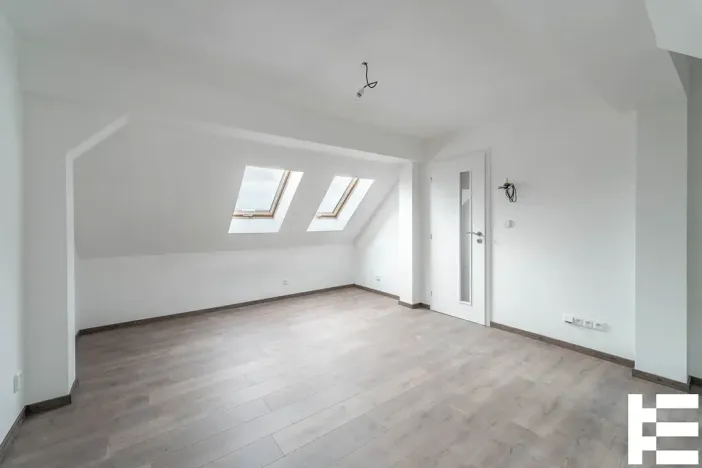 Prodej bytu 2+kk, Miličín, 74 m2