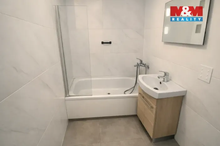 Prodej bytu 2+kk, Praha - Hlubočepy, Peškova, 41 m2