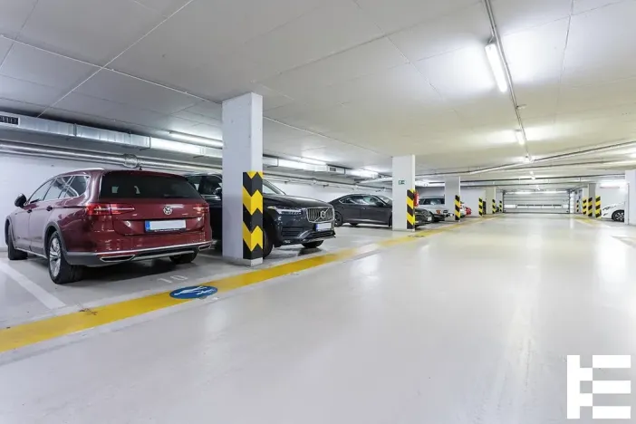 Pronájem bytu 3+kk, Praha - Hloubětín, Nademlejnská, 92 m2