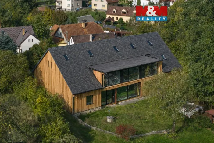 Prodej rodinného domu, Benešov, 327 m2