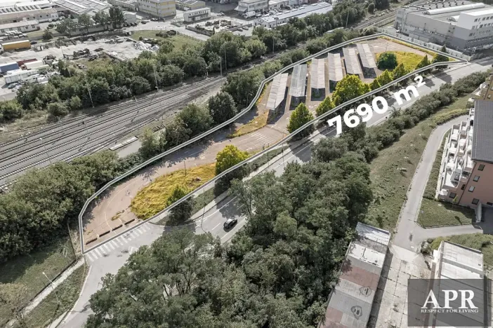 Prodej obchodního prostoru, Uherský Brod, 656 m2