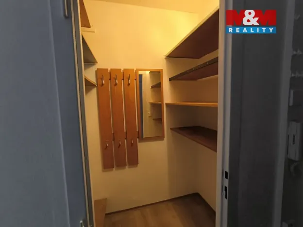 Pronájem bytu 2+1, Ústí nad Labem - Severní Terasa, Rabasova, 62 m2