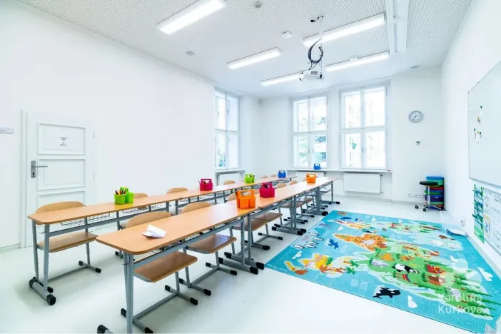 Pronájem kanceláře, Praha - Podolí, Podolská, 500 m2