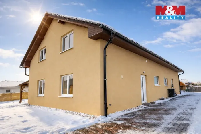 Pronájem rodinného domu, Měník, 150 m2