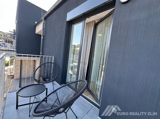 Pronájem bytu 1+kk, Zlín, Pod Hradem II, 27 m2