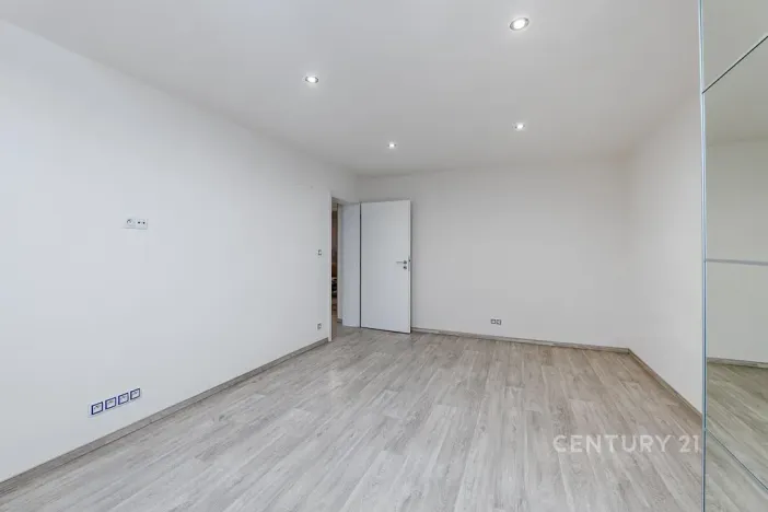 Prodej bytu 3+1, Plzeň, Částkova, 76 m2