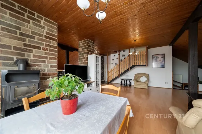 Prodej bytu 4+kk, Unhošť, U Pily, 144 m2