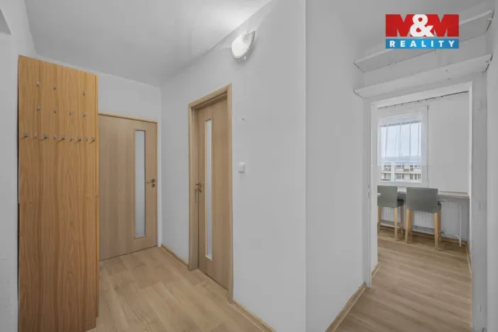 Pronájem bytu 2+1, Pardubice - Polabiny, Brožíkova, 55 m2